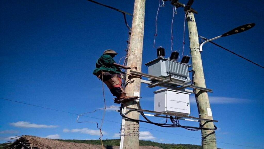 Selection and Design Scheme for 11kV/0.4kV Pole-Mounted Distribution Transformers for Rural Electrification Projects in Africa 10 3 11kV line extension 1